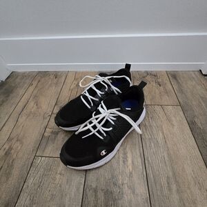 CHAMPION black and white 8w womens sneakers 1724008